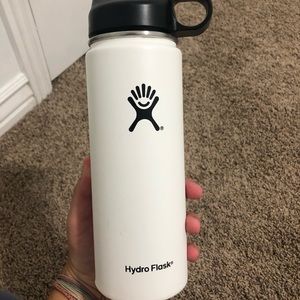 white 20 oz hydro flask